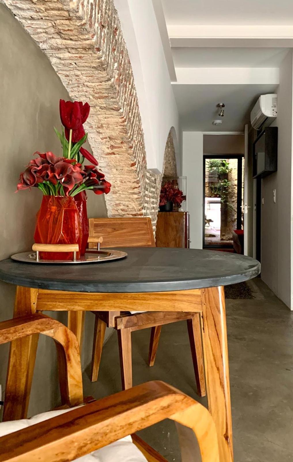 Old Stables Chiado - 2 Bedroom In The Heart Of Lisboa Εξωτερικό φωτογραφία